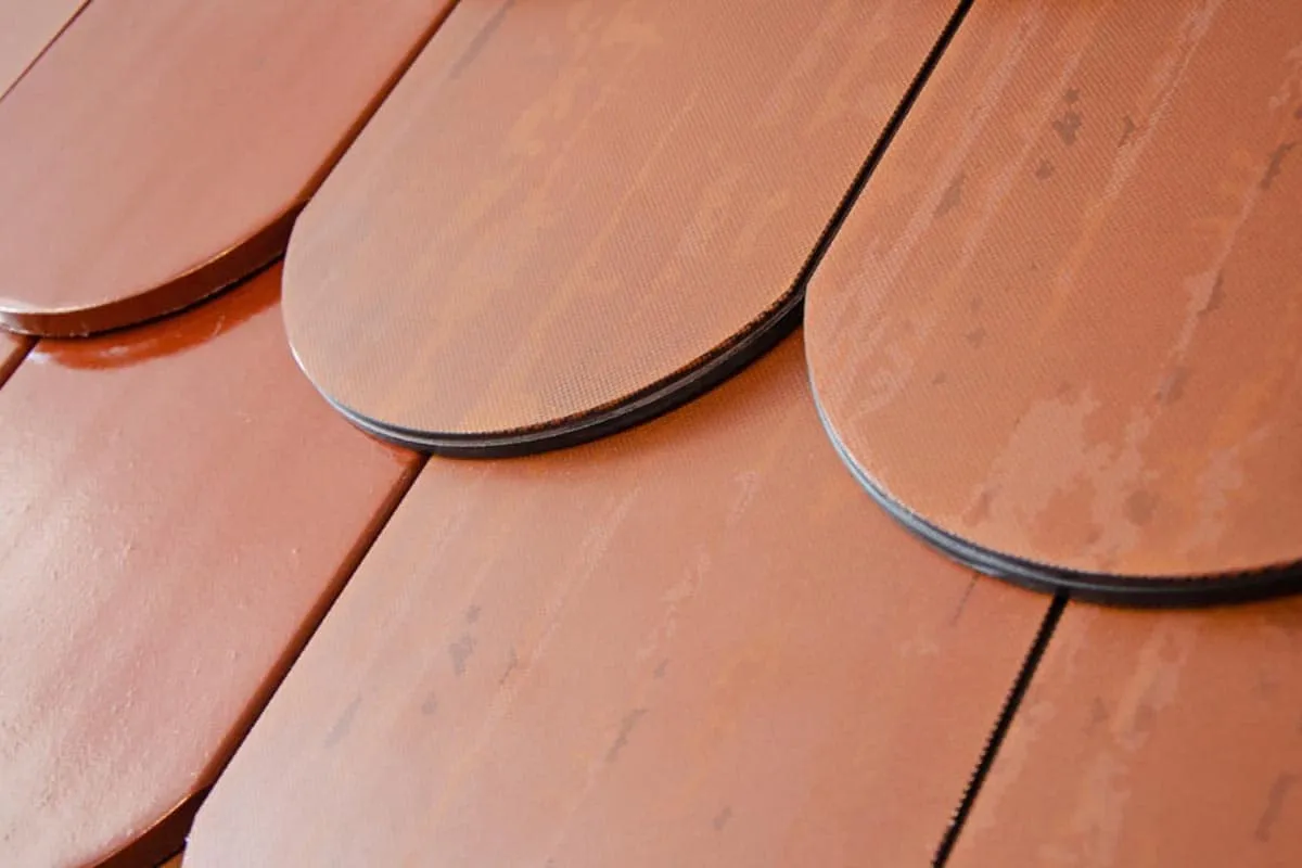 Adieu panneaux solaires, bonjour tuiles photovoltaïques