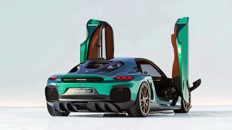 Koenigsegg: dévoile la voiture hybride dotée du moteur le plus avancé sous sa forme de production finale