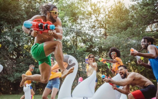 Les meilleurs pistolets à eau électriques 2023