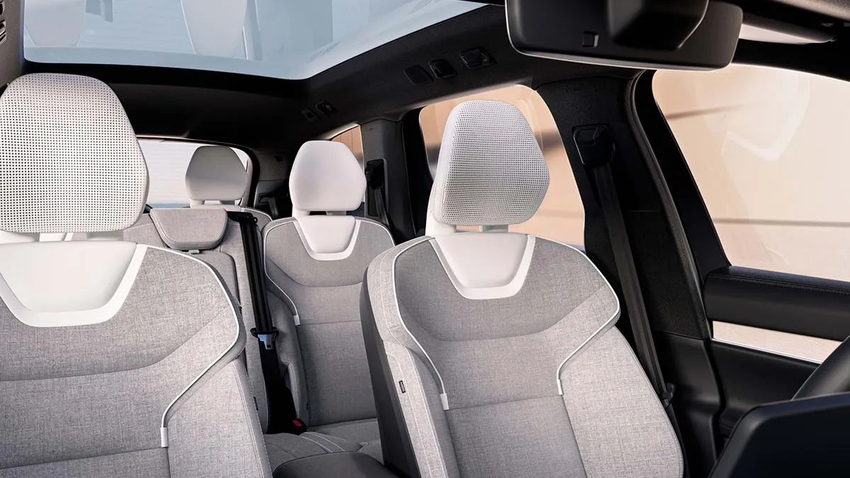 Voici l'intérieur du Volvo EX90 électrique, le grand frère de l'EX30.