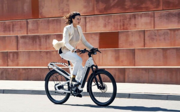 les atouts cachés du vélo électrique pour vos trajets urbains