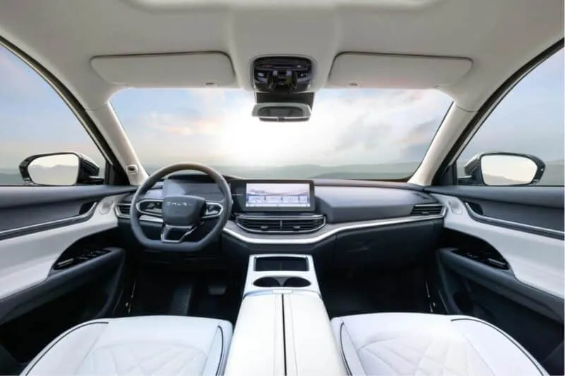 Voici l'étonnant Chery eQ7, un grand SUV de la taille du SEAT Tarraco avec 650 km d'autonomie électrique pour seulement 16 500 euros.