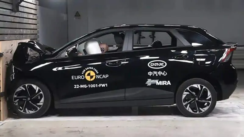 La MG4 devient la référence en sécurité parmi les voitures électriques économiques,