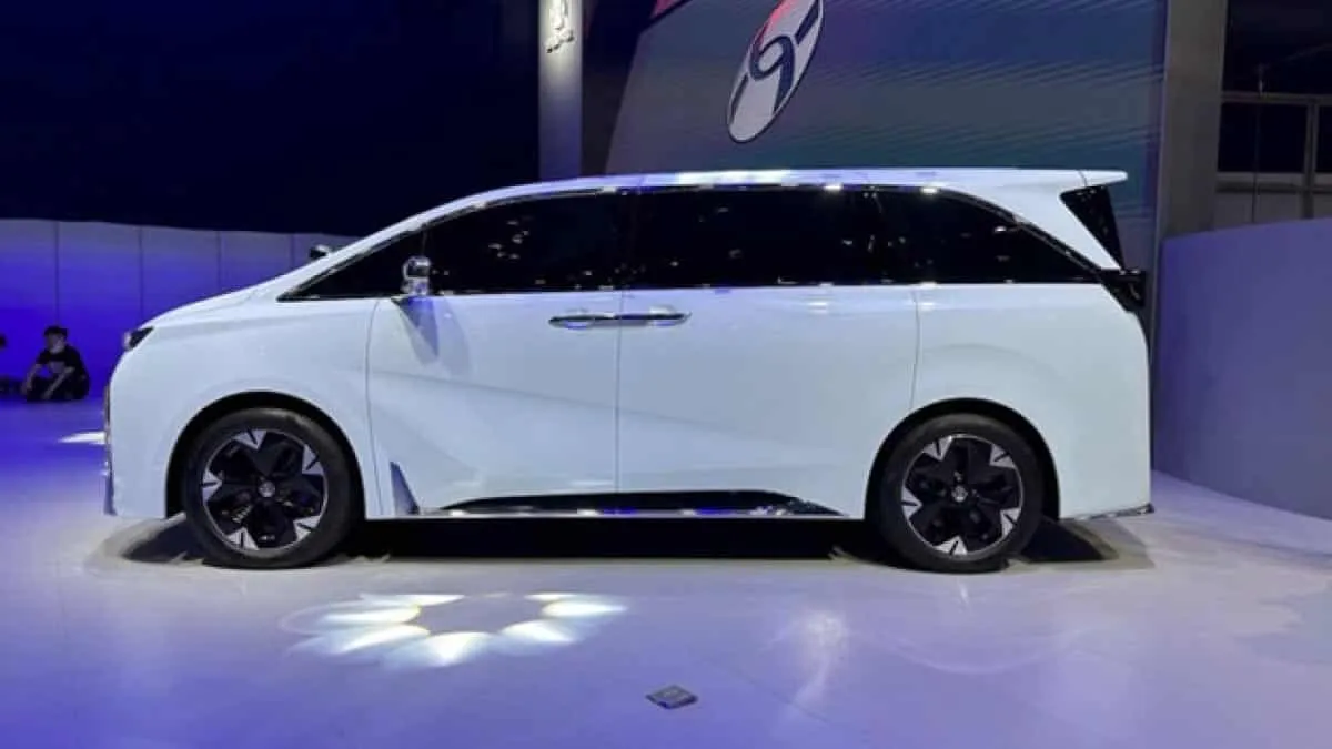 Voici le spectaculaire monospace électrique Hechuang V09