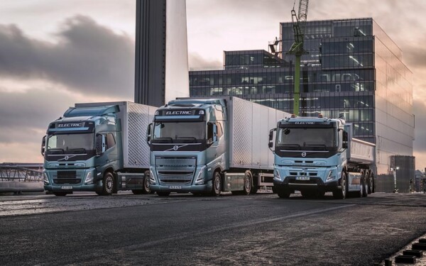 Les camions électriques à batterie ne sont pas la solution ? Eh bien, prenez-en trois fois plus !