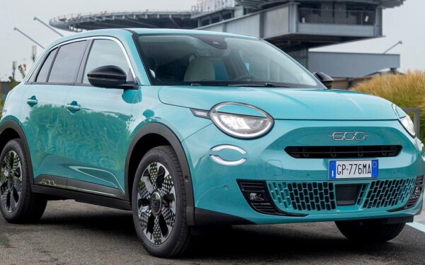 La Fiat 600 se transforme : l'hybride arrive en 2024 !
