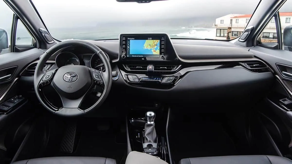 Le Toyota C-HR Hybrid est disponible en deux puissances : 122 ch et 180 ch.