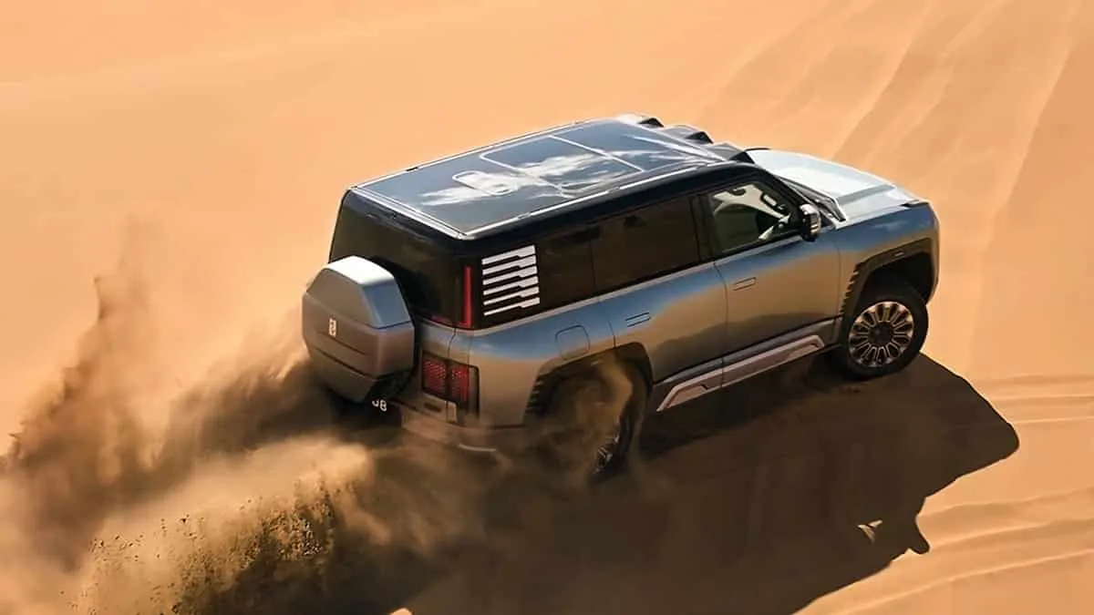 Yangwang U8 : l'incroyable 4x4 qui flotte sur l'eau et qui est déjà en vente en Chine.