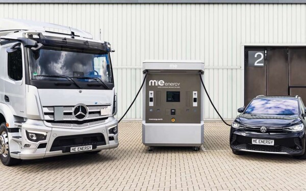 Station de recharge rapide New Me Energy capable de produire 4000 kWh