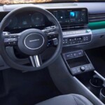 Ce n'est pas chinois, mais ça coûte moins cher qu'une Tesla Model Y, avec un meilleur intérieur et plus d'autonomie