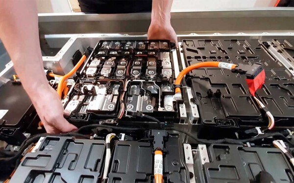 Création d'un nouveau matériau capable de recharger presque instantanément les batteries des voitures électriques