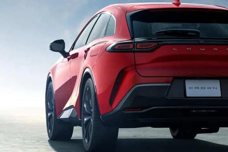 Toyota lance sa propre Ferrari Purosangue, une hybride de 230 ch