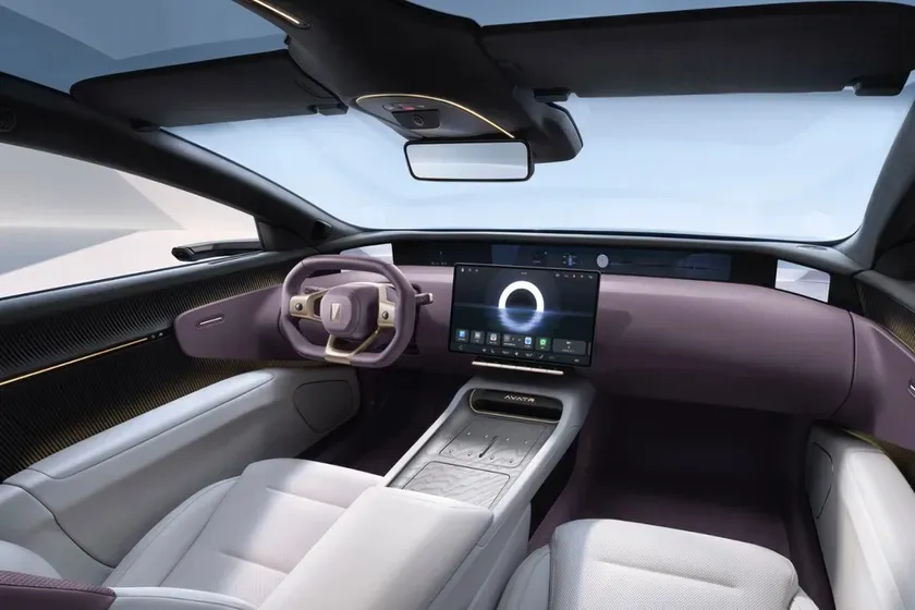 L'AVATR 12 ne fait aucun compromis sur le luxe et la technologie.