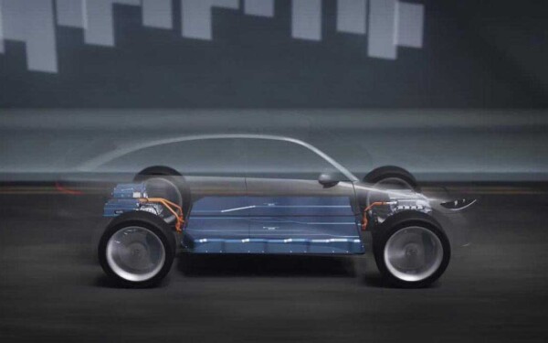 Hofer Ultevate, une batterie pour voitures électriques qui, avec 1 MW d'énergie, se charge à 100 % en 8 minutes