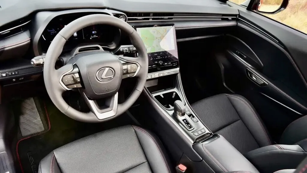 tLexus LBX ableau de bord