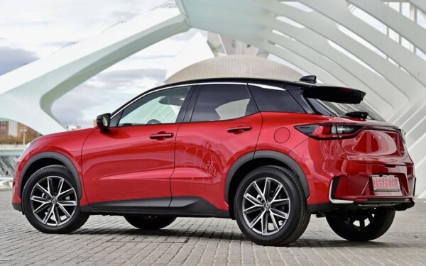 Nouveau Lexus LBX : le petit SUV haut de gamme qui séduit la jeune génération