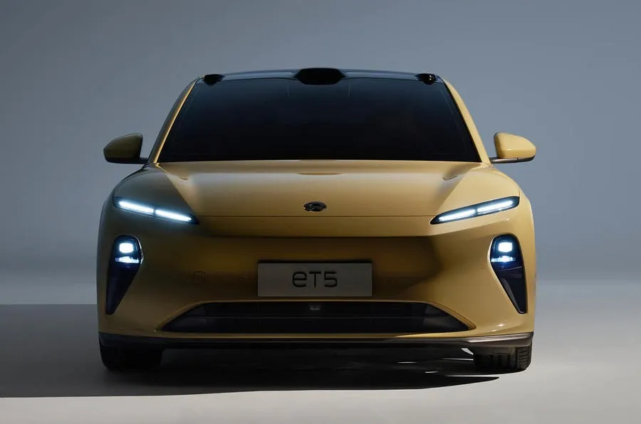 Firefly et Alps, les marques avec lesquelles elle ne vise PAS le marché de masse