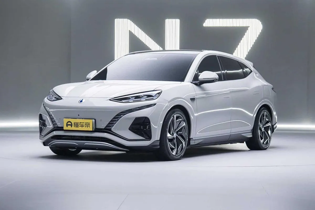 BYD met à jour le rival le plus redouté du Model Y, il s'appelle N7 et arrivera en Europe cette année