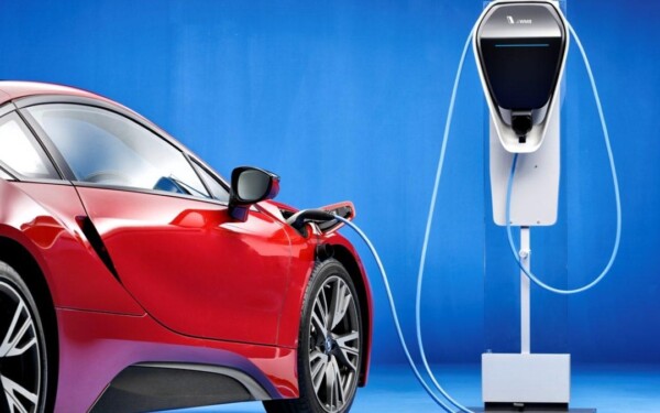 Le Japon révolutionne le secteur automobile : l'eau comme carburant du futur