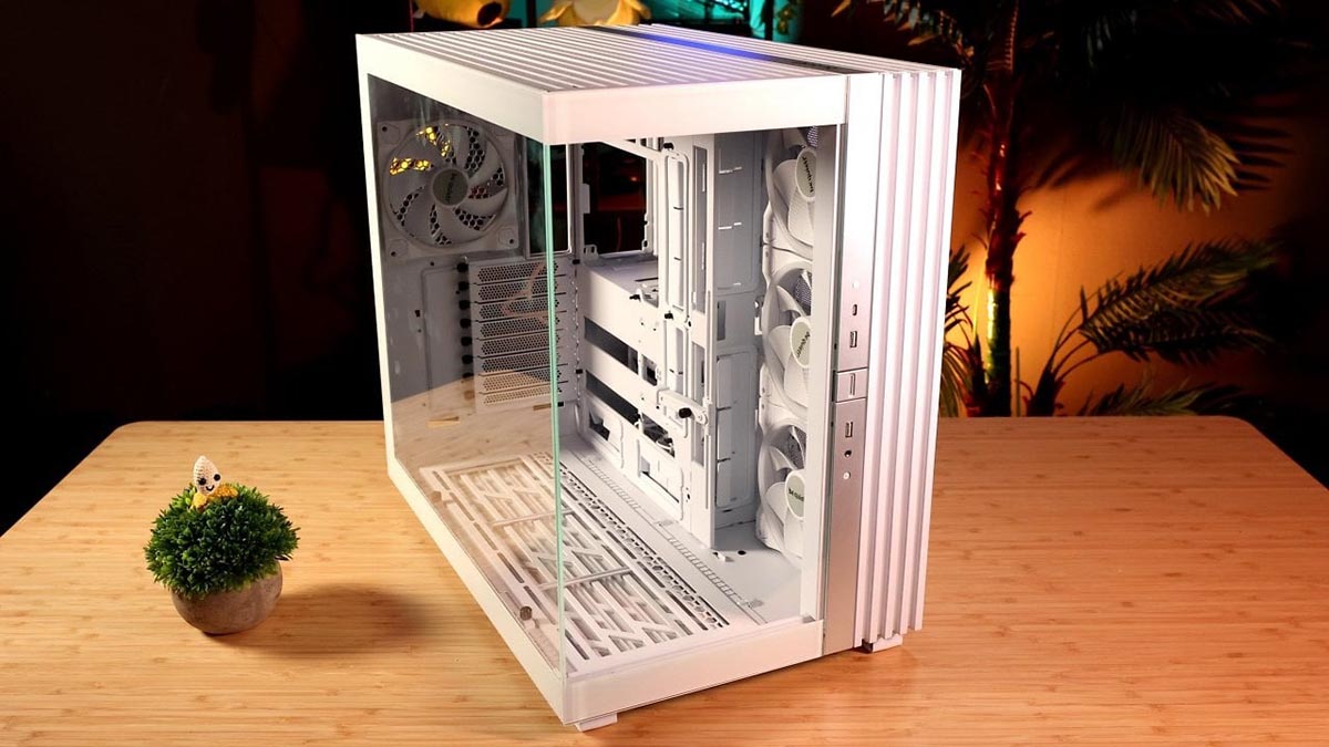 Boîtier Be Quiet Light Base 900 FX en test : quelle est la qualité du « silence » au look d'aquarium ?