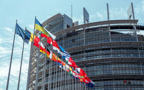 Le Parti populaire européen veut assouplir l'interdiction des moteurs thermiques prévue pour 2035