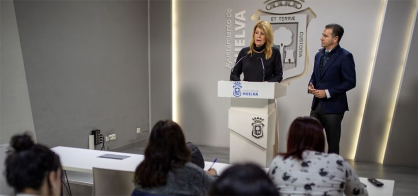 Portrait de l'alcaldesa et du teniente alcalde de Huelva lors de l'événement de l'usine d'hydrogène vert