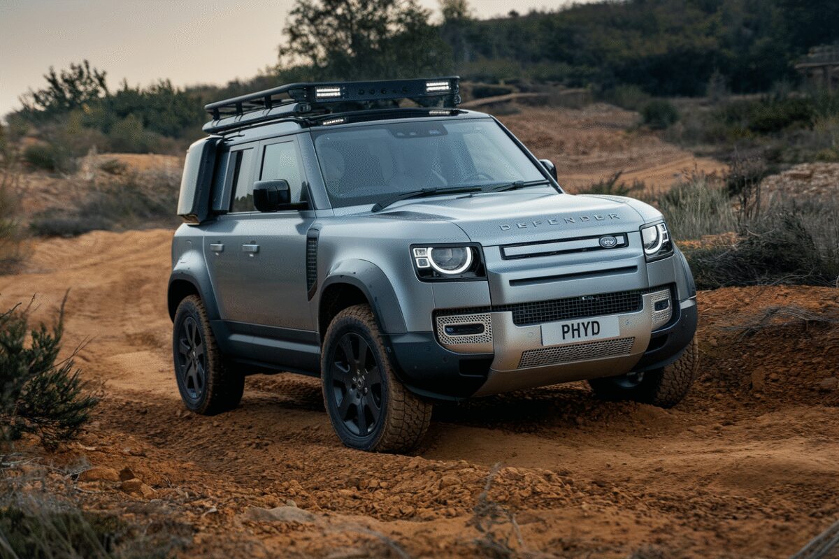 Byd lance un nouveau phev inspiré du land rover defender : 30 000 euros pour 180 km d'autonomie sur routes tout-terrain