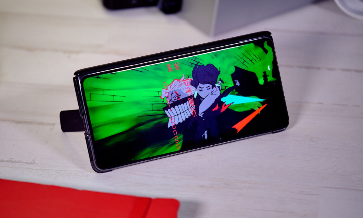 Huawei Mate X7 Kirin 9030 performances 16 Go RAM 512 Go stockage