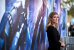 Rosamund Pike raconte son malaise sur DOOM (2005), un échec à 60 millions qui a failli l'engloutir