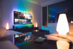 Les TV Philips Ambilight renouent avec Hue via Matter, et s'ouvrent aussi aux lampes Ikea