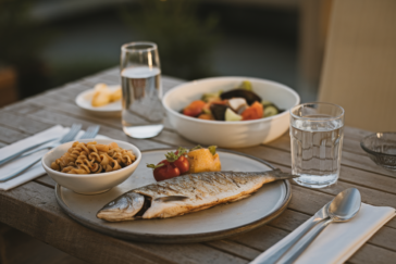 Que manger le soir ? Un repas équilibré, sans peur des glucides, selon une experte en nutrition