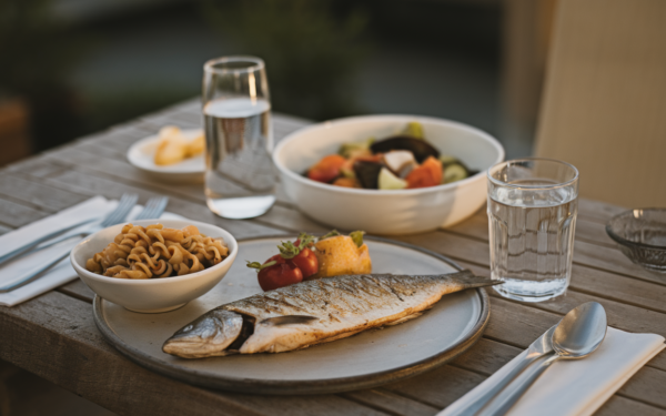 Que manger le soir ? Un repas équilibré, sans peur des glucides, selon une experte en nutrition